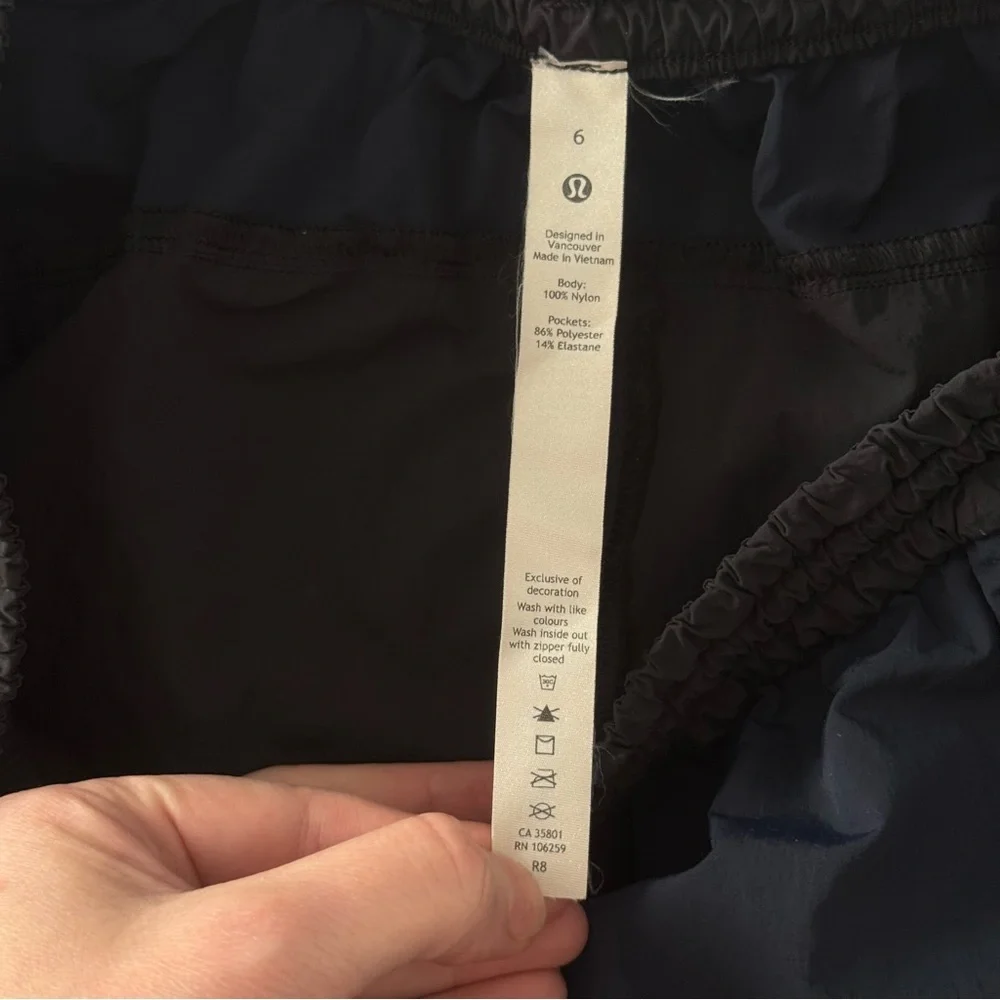 Lululemon Evergreen Short True Navy / Black